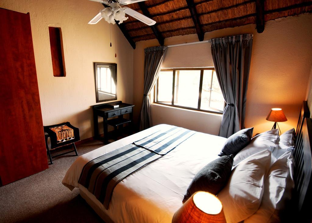 Tau @ Kruger Vila Marloth Park Quarto foto